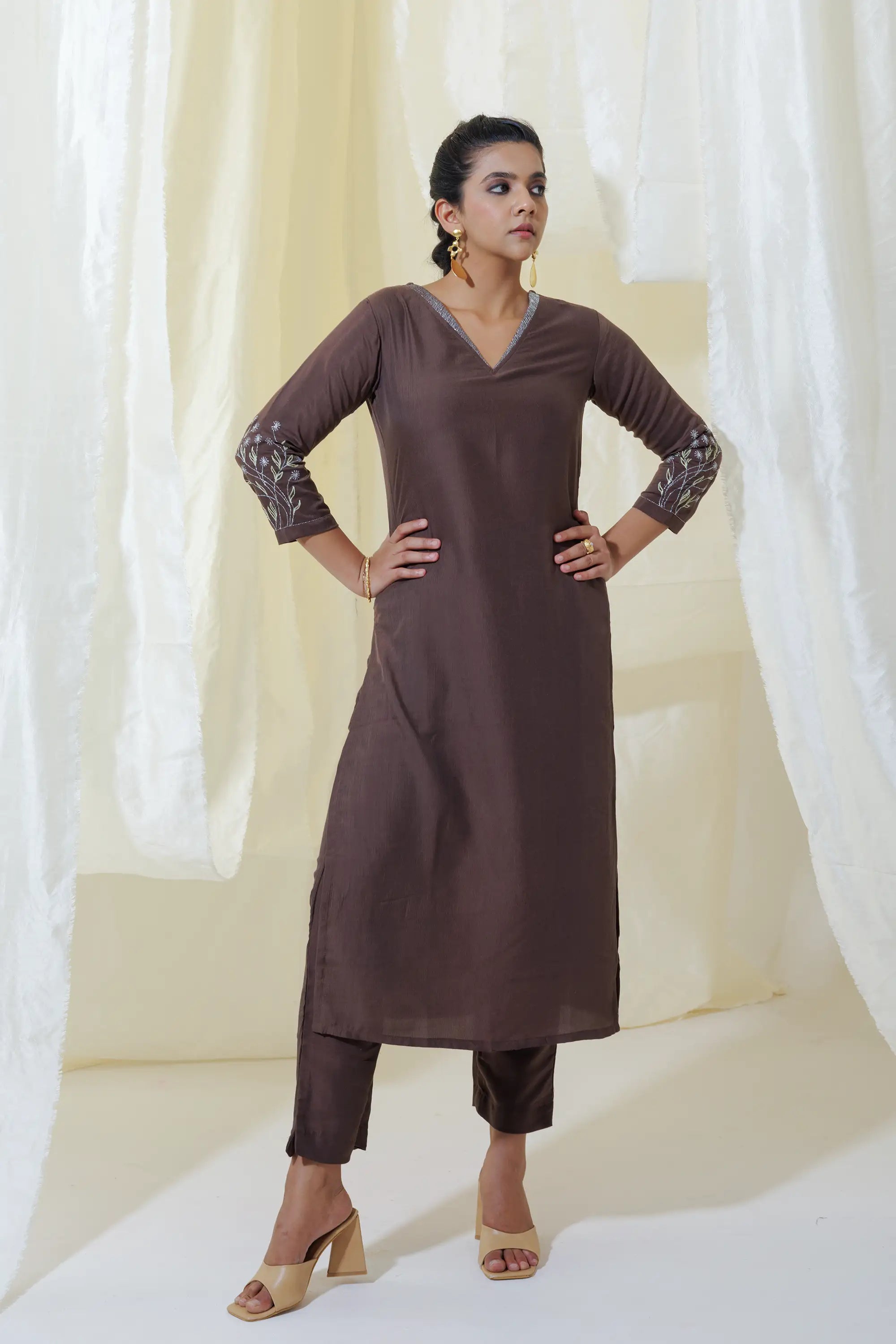 Brown Straight Fit kurta Set