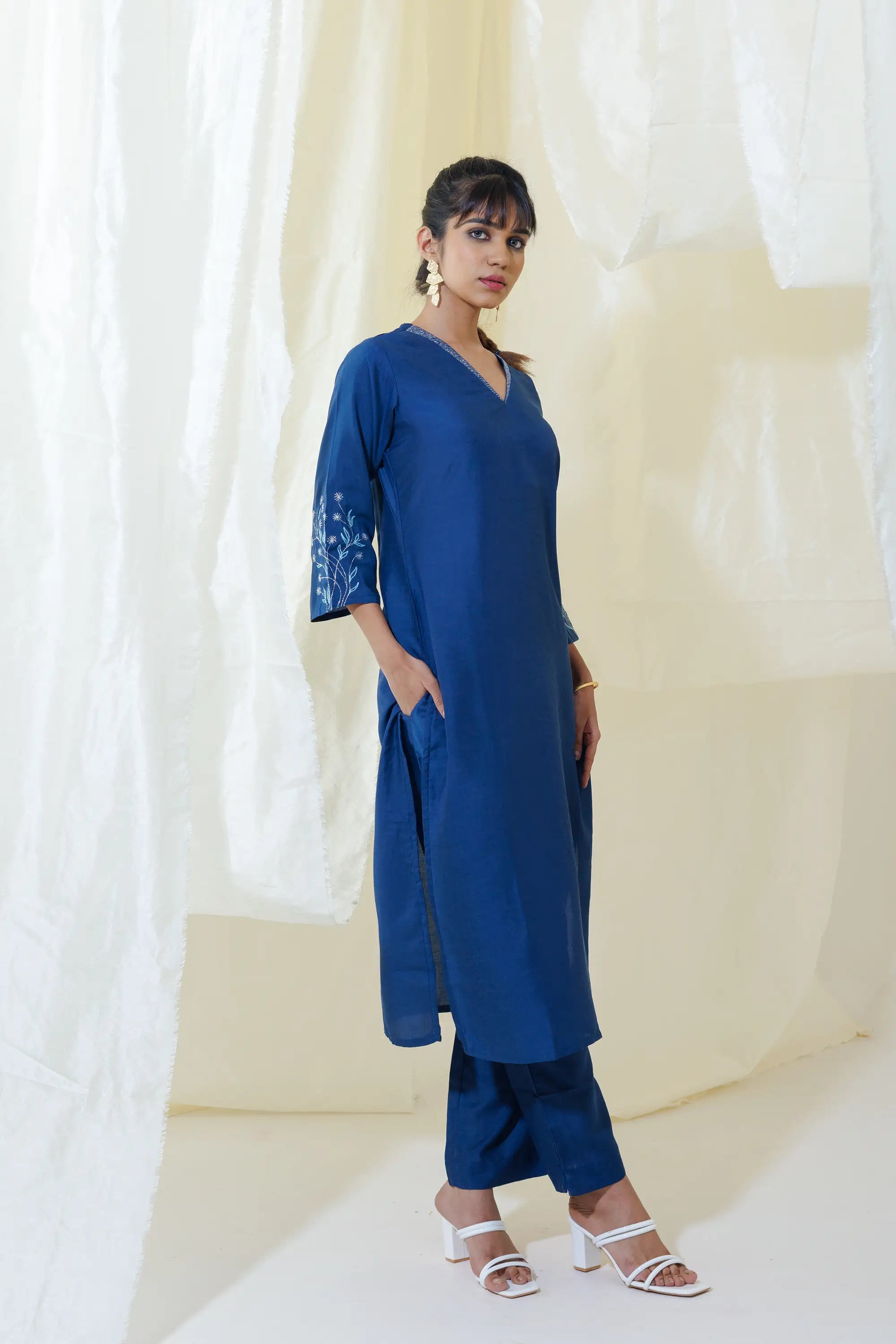 Blue straight kurta set