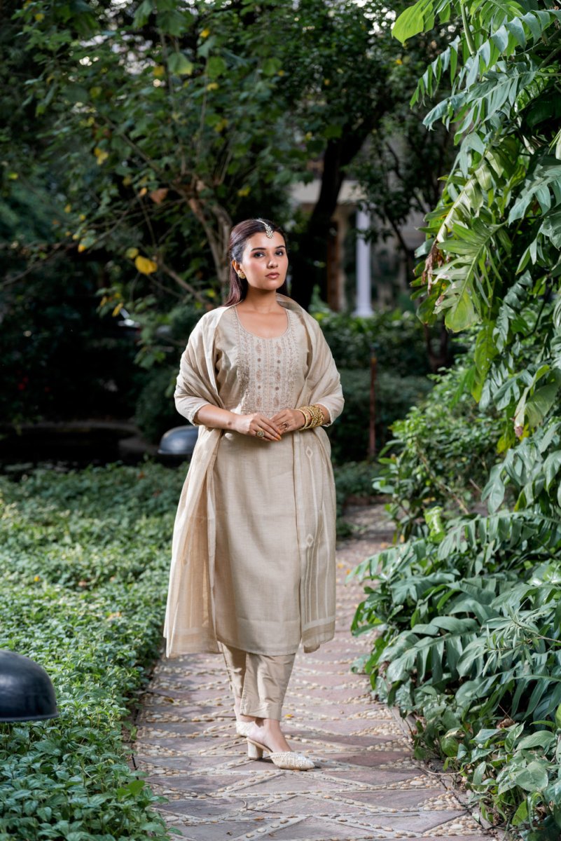 Cotton silk suit neck on sale design